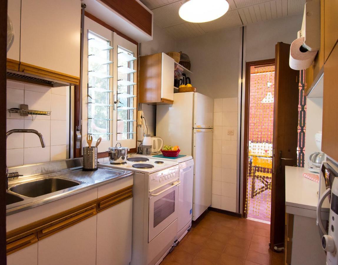The Boucamviglia Beach House Villa Saronida Exterior foto
